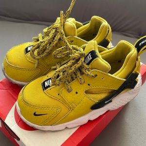 Nike Huarache Run - Yellow